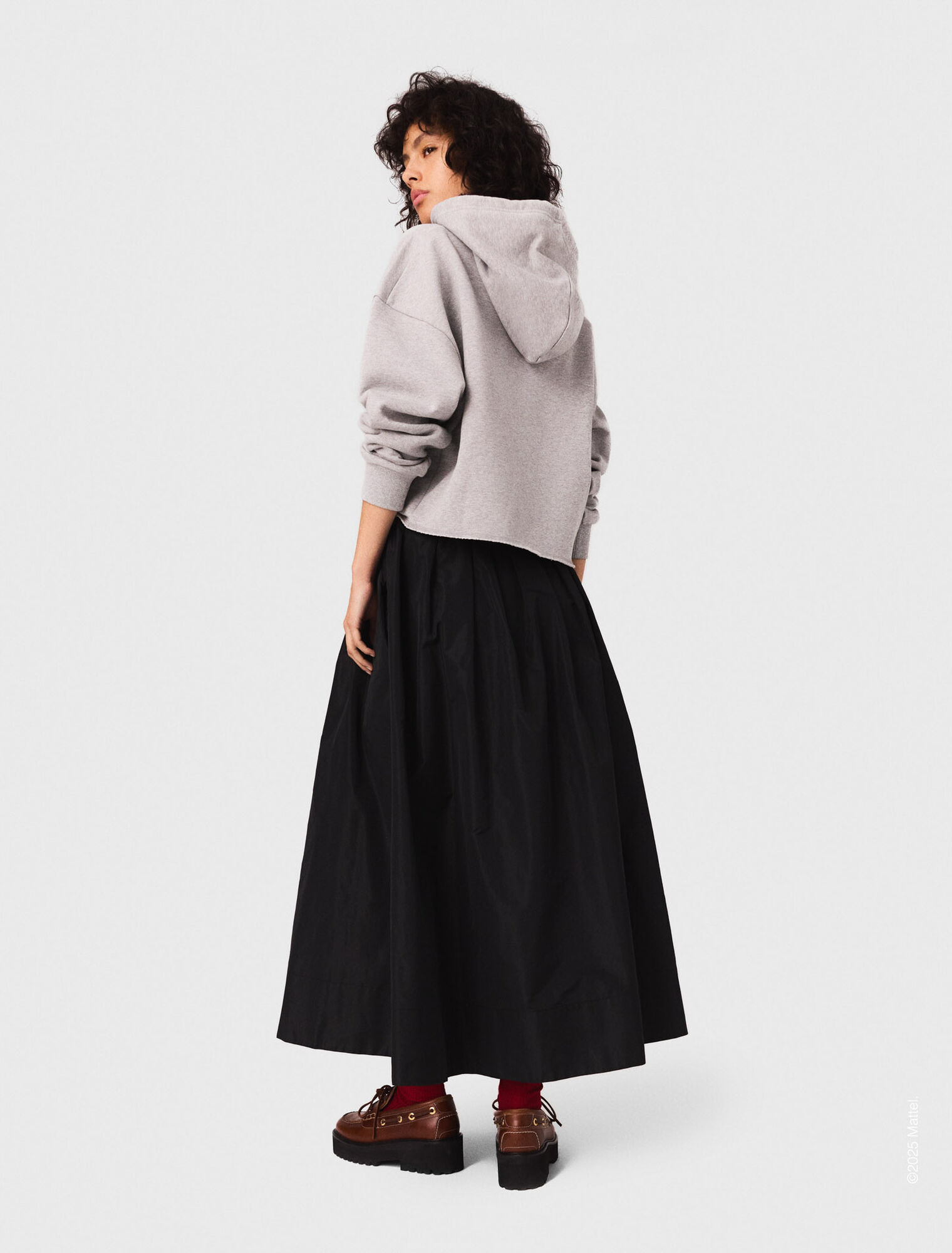 Embroidered logo crop sweatshirt