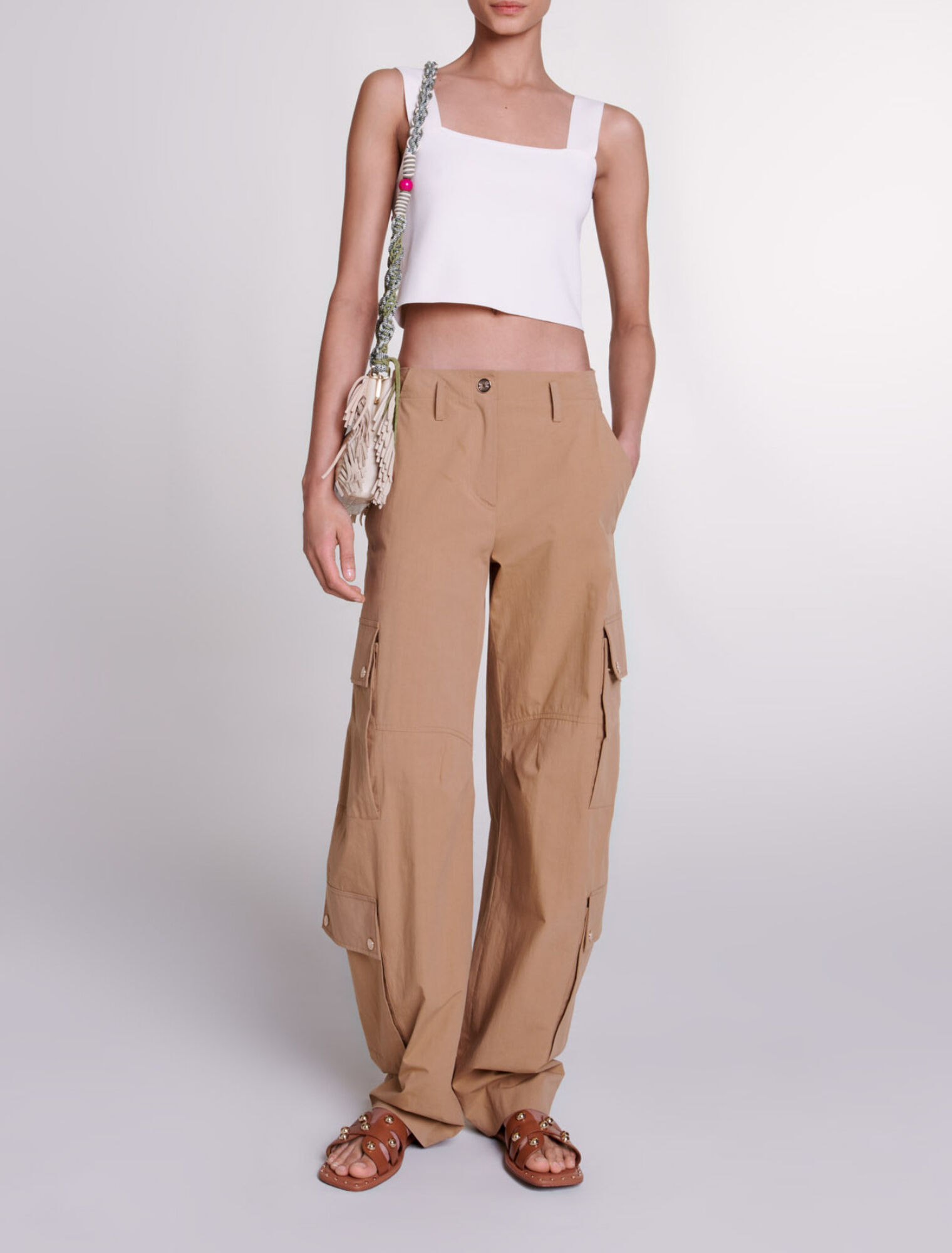 Cargo trousers with pockets