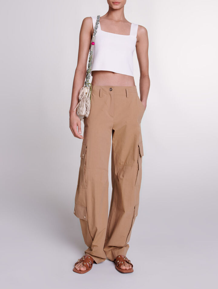 Cargo trousers with pockets