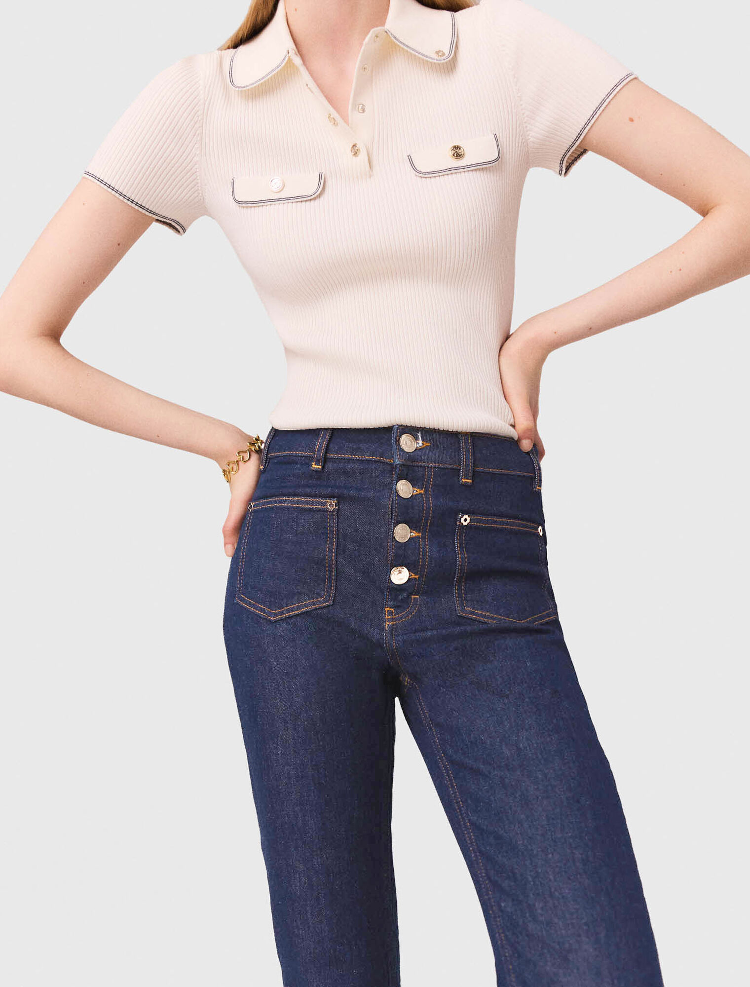 Denim jeans with pockets