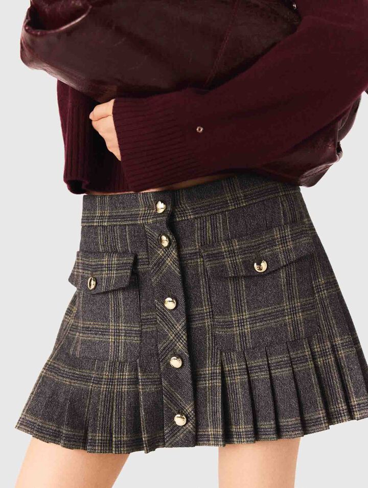 Short pleated checked skirt Short pleated checked skirt