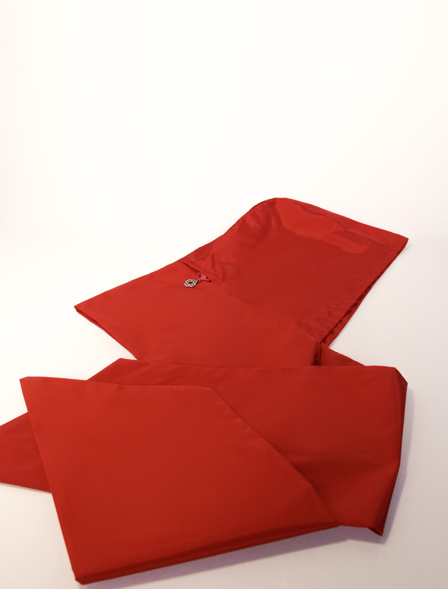 Retractable scarf hood Retractable scarf hood