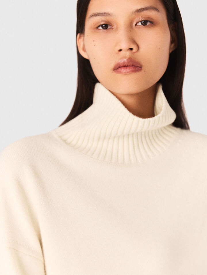 High-neck cashmere jumper High-neck cashmere jumper