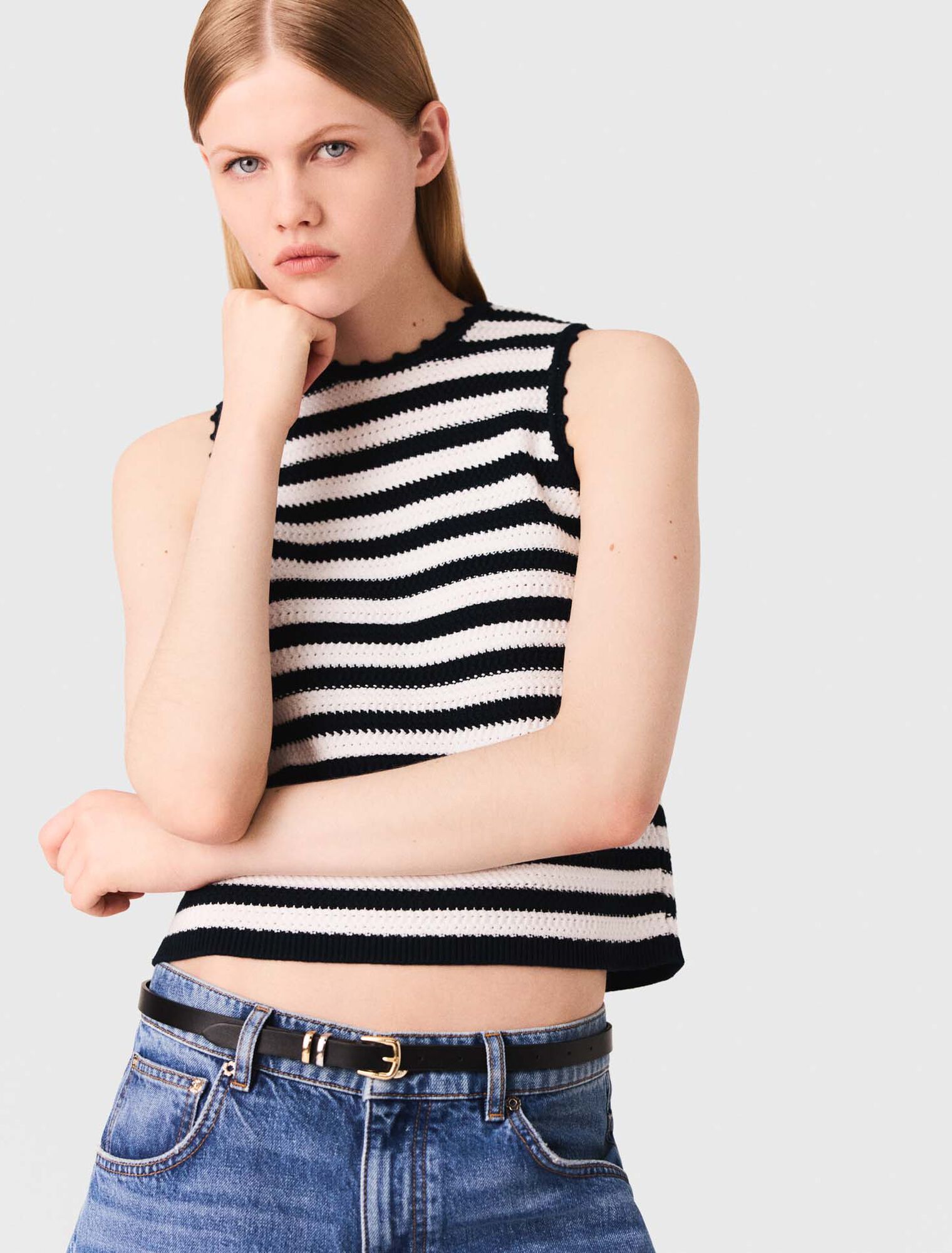 Slim belt with square buckle