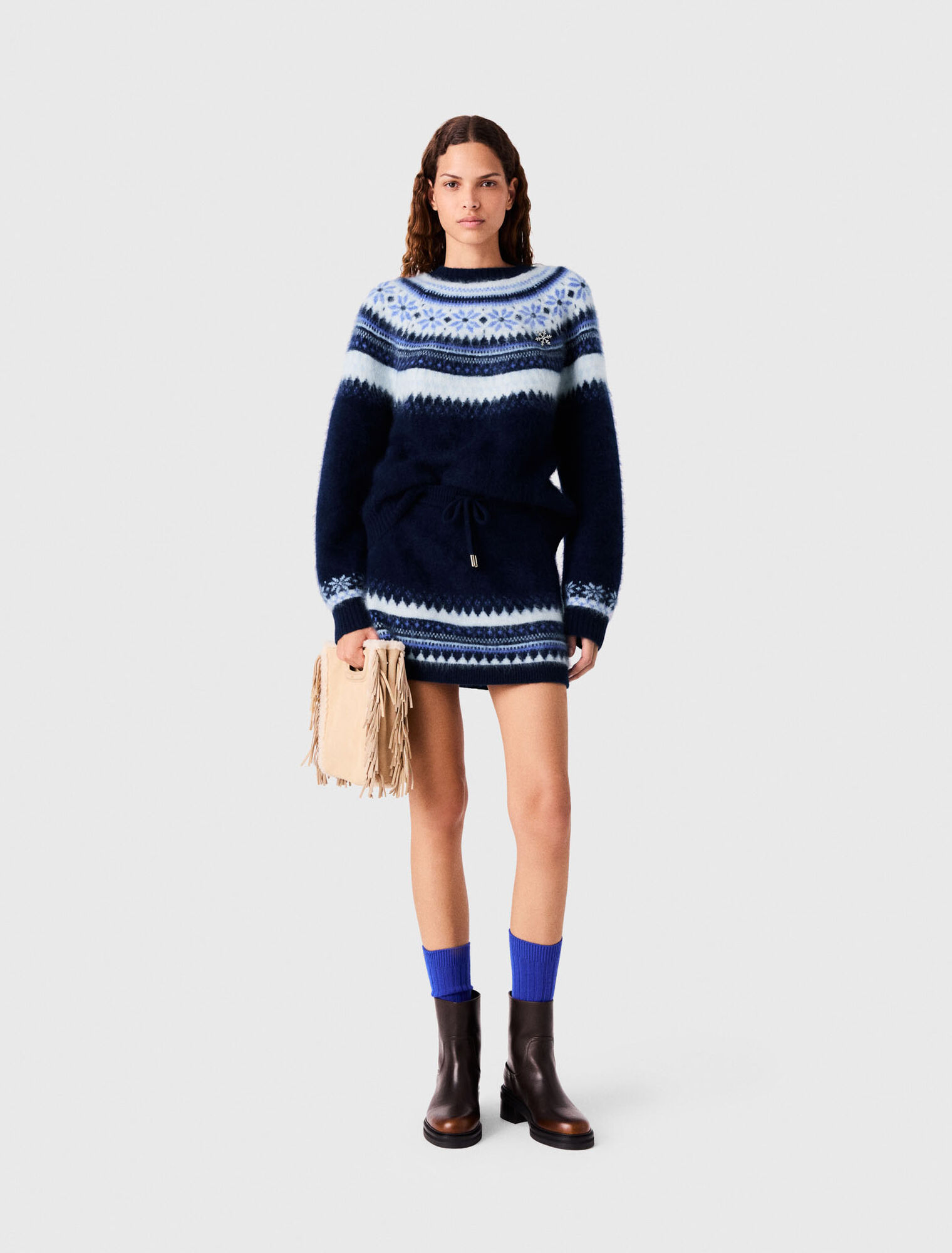 Short jacquard knit skirt