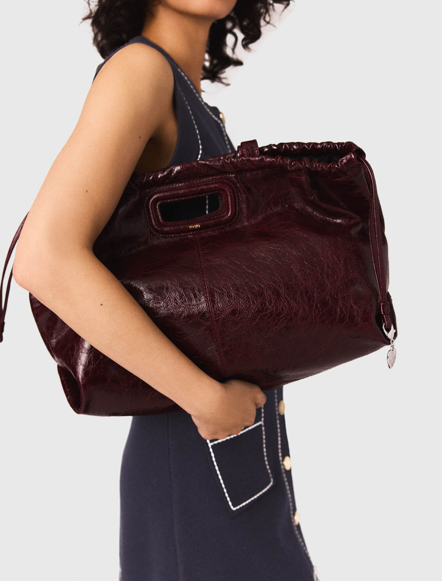 Crackled leather M Tote bag