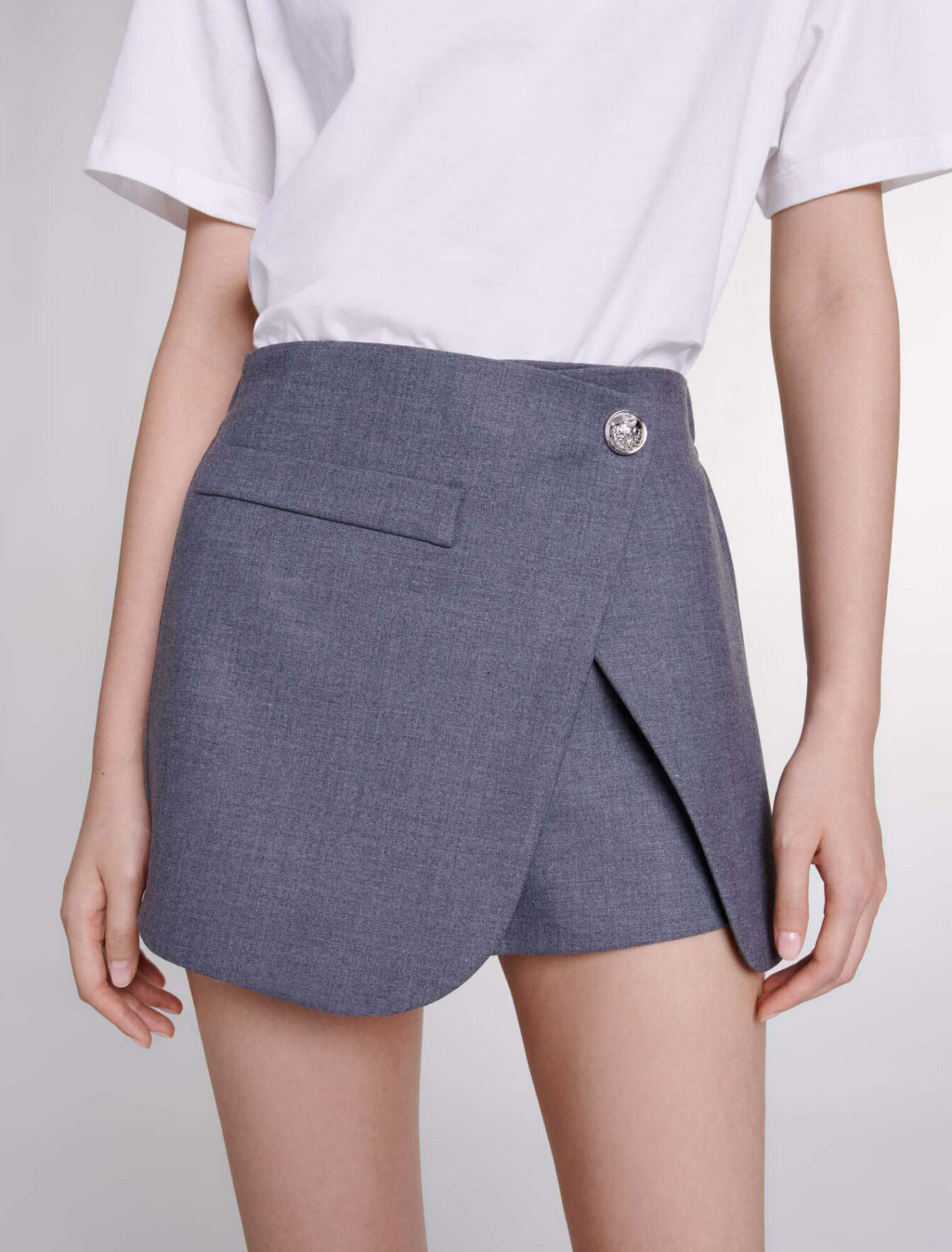 Short wraparound skirt