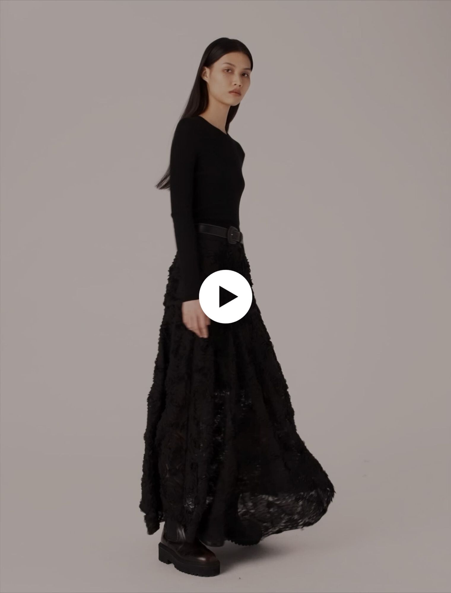 Long embroidered skirt