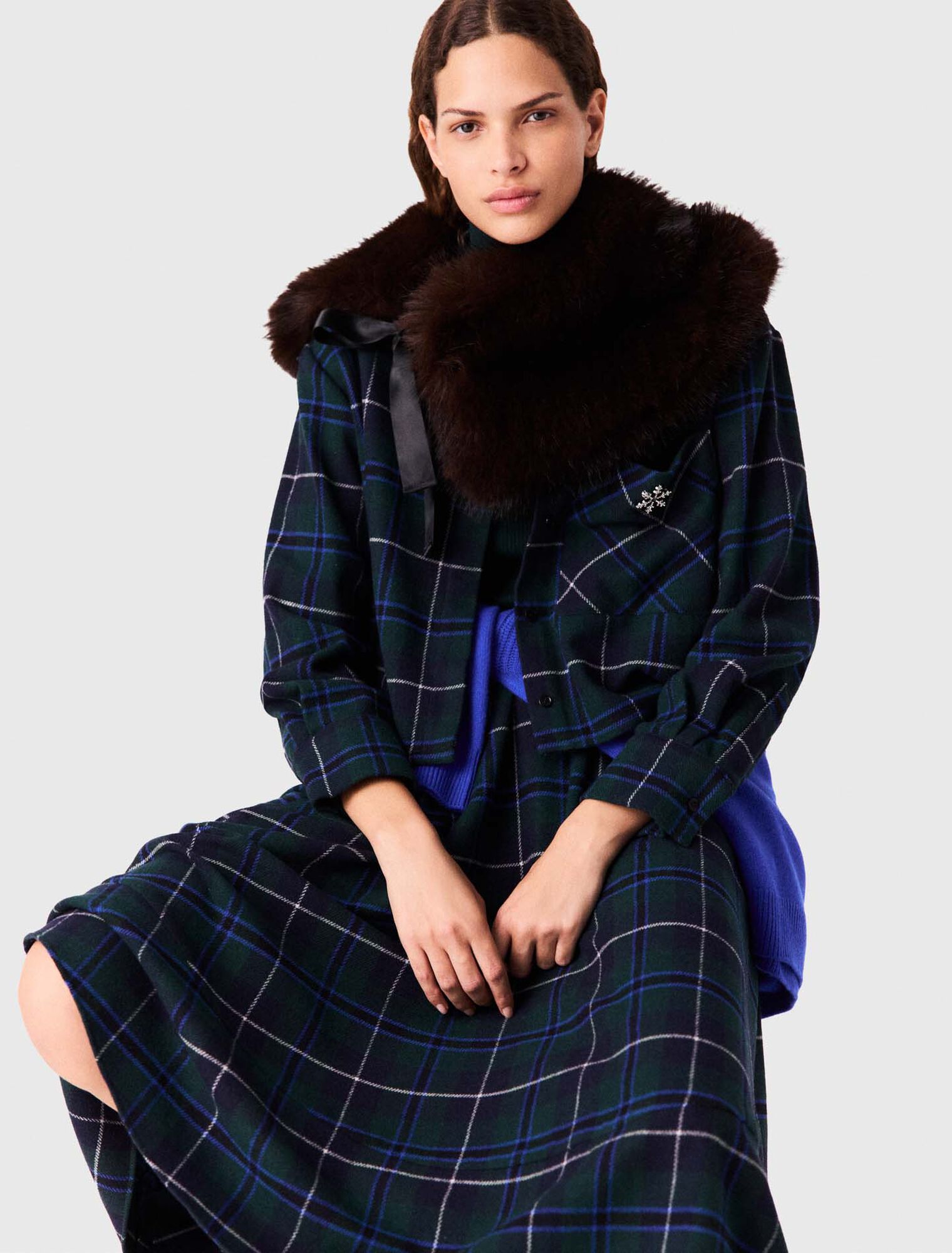 Faux fur collar