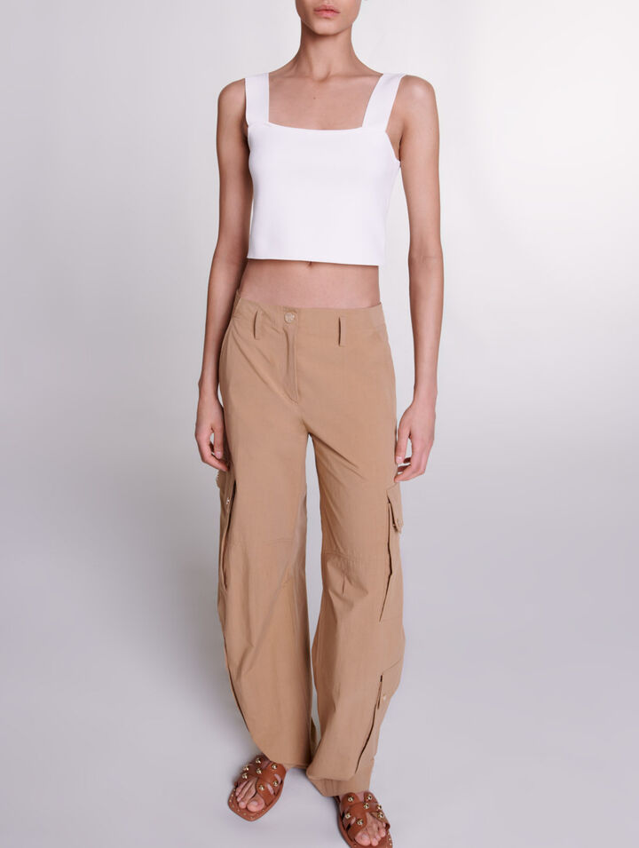 Cargo trousers with pockets