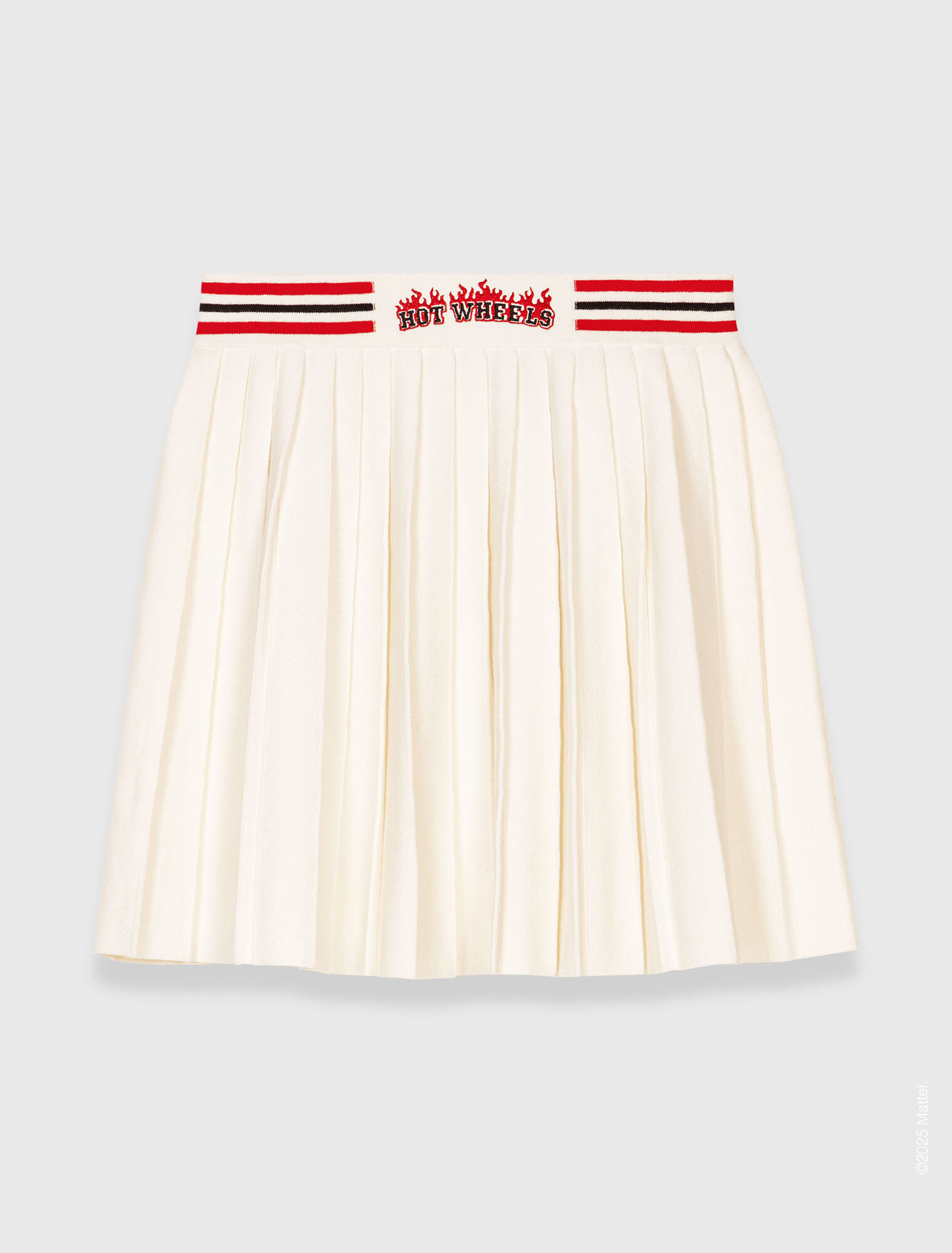 Short pleated knitted skirt