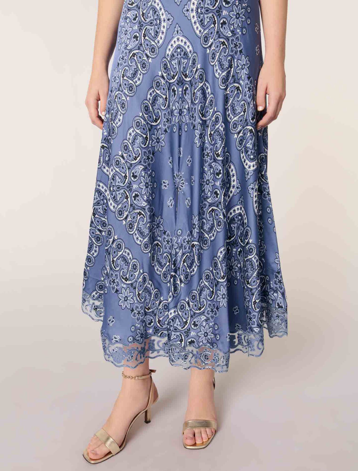 Patterned flowing maxi dress Patterned flowing maxi dress