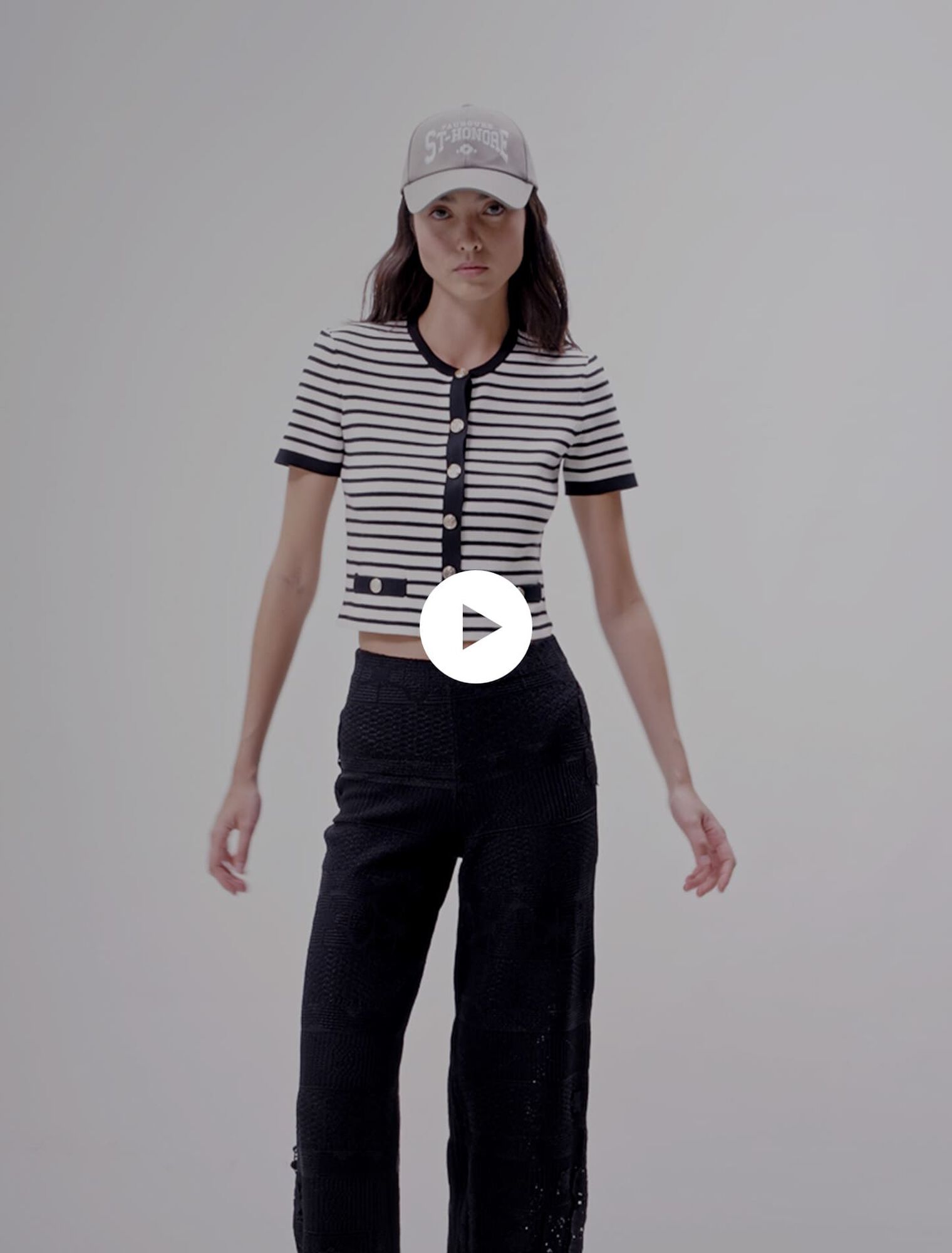 Short-sleeved knit cardigan