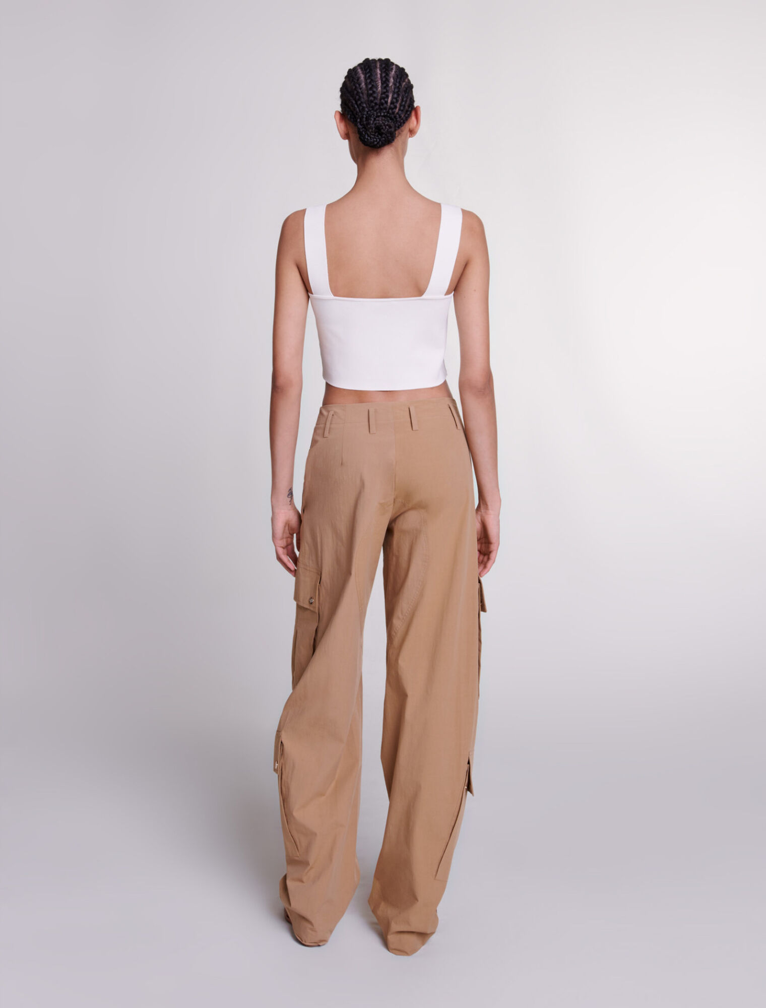 Cargo trousers with pockets
