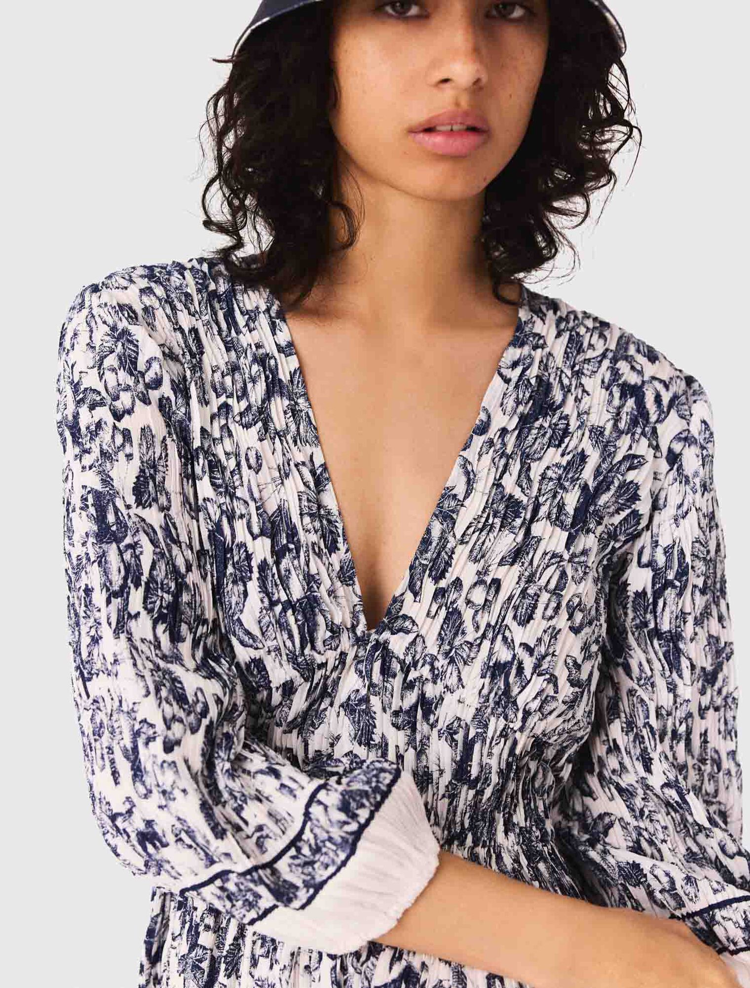 Patterned pleated dress