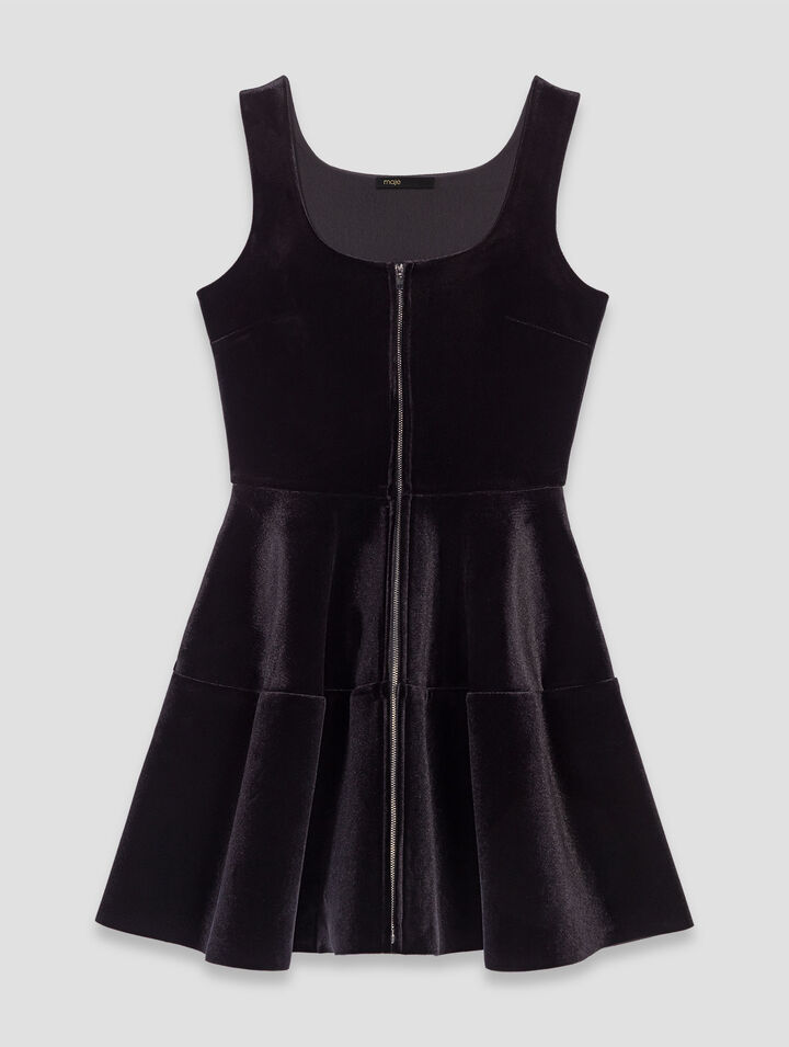 Short velvet skater dress Short velvet skater dress