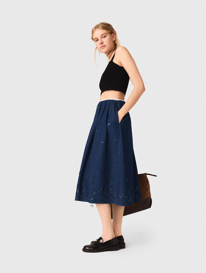 Knitted crop top with straps