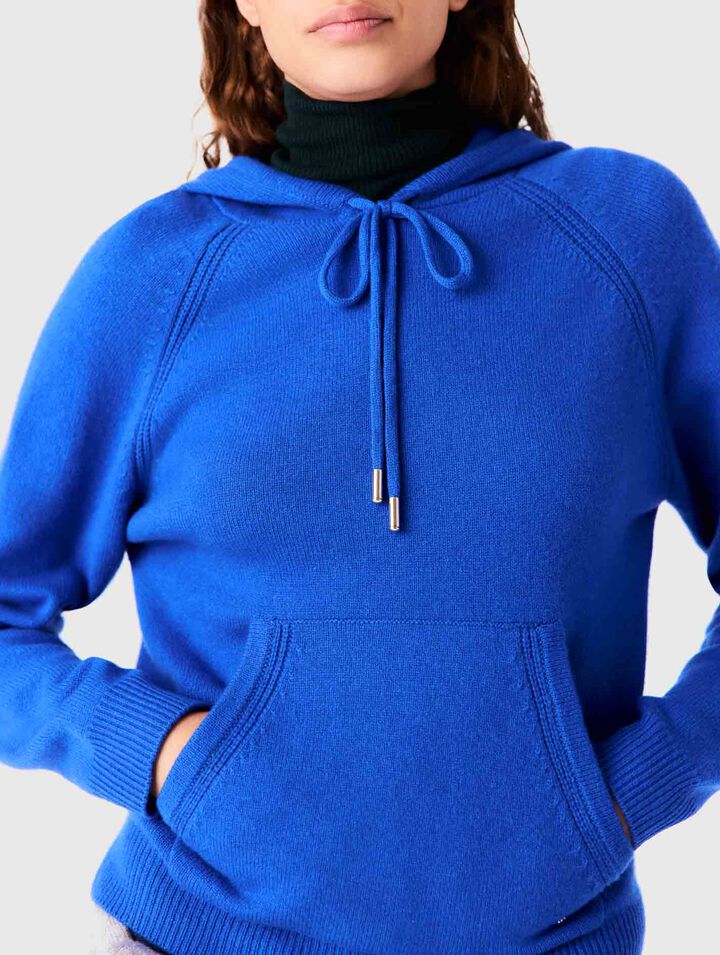 Hooded jumper