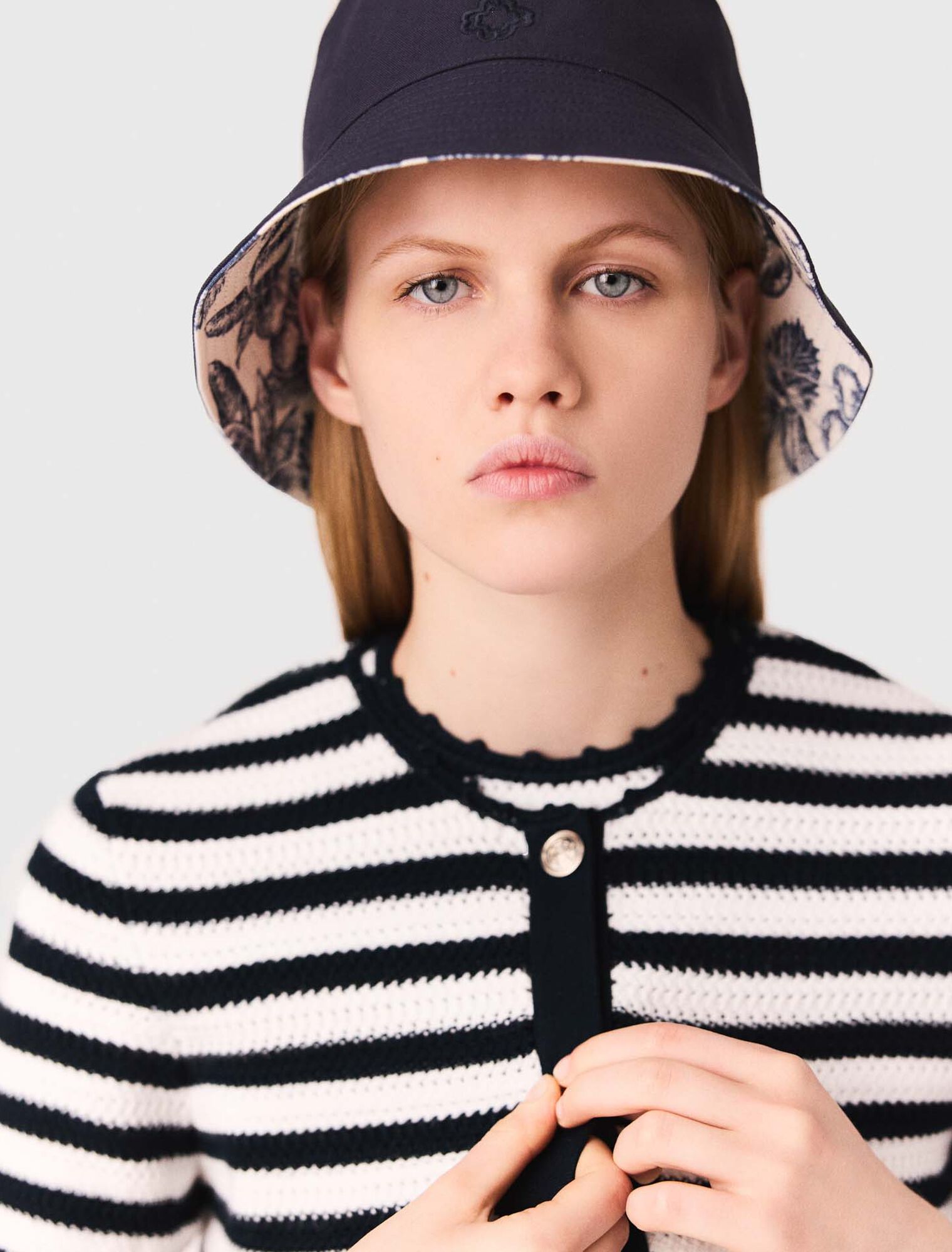 Cropped crochet cardigan