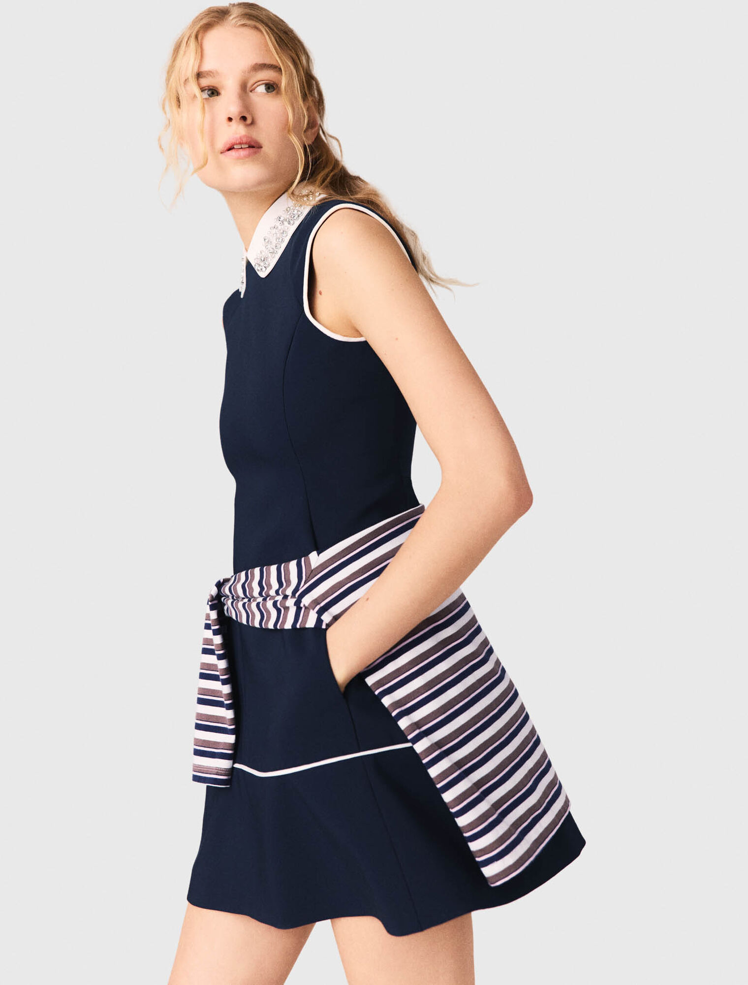 Flared dress with contrast trim