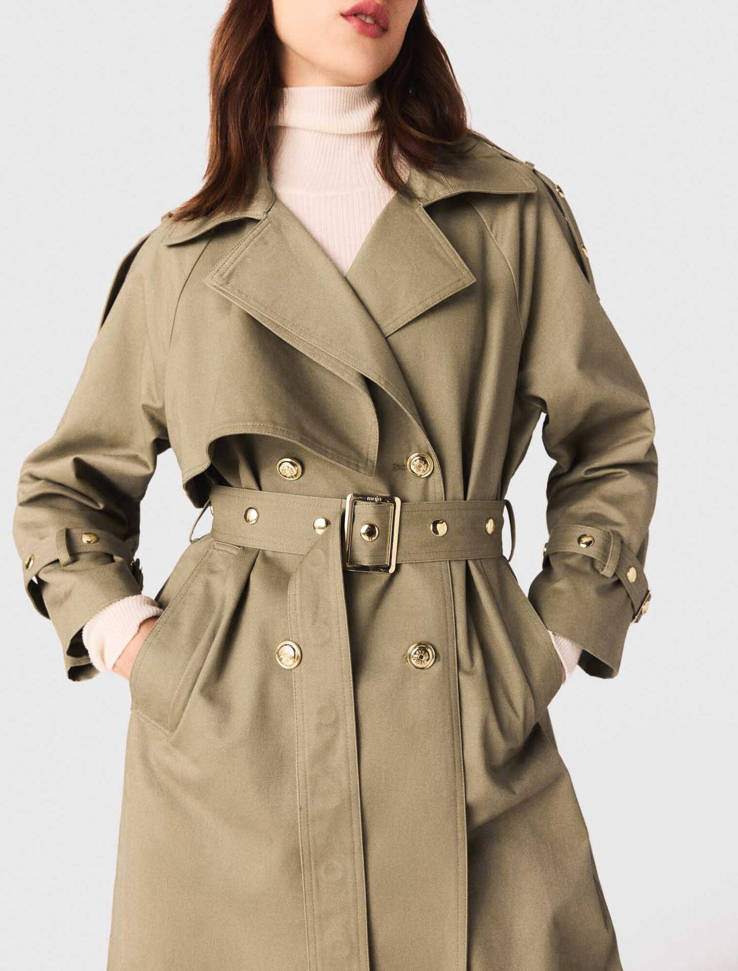 Removable collar stud trench coat
