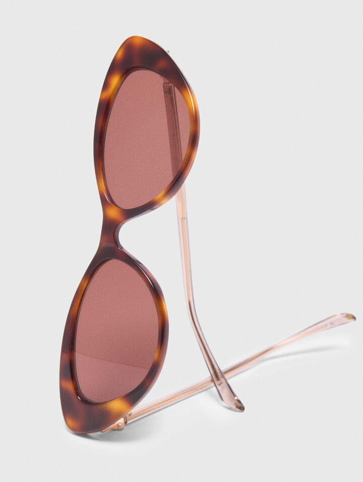 Cat-eye sunglasses