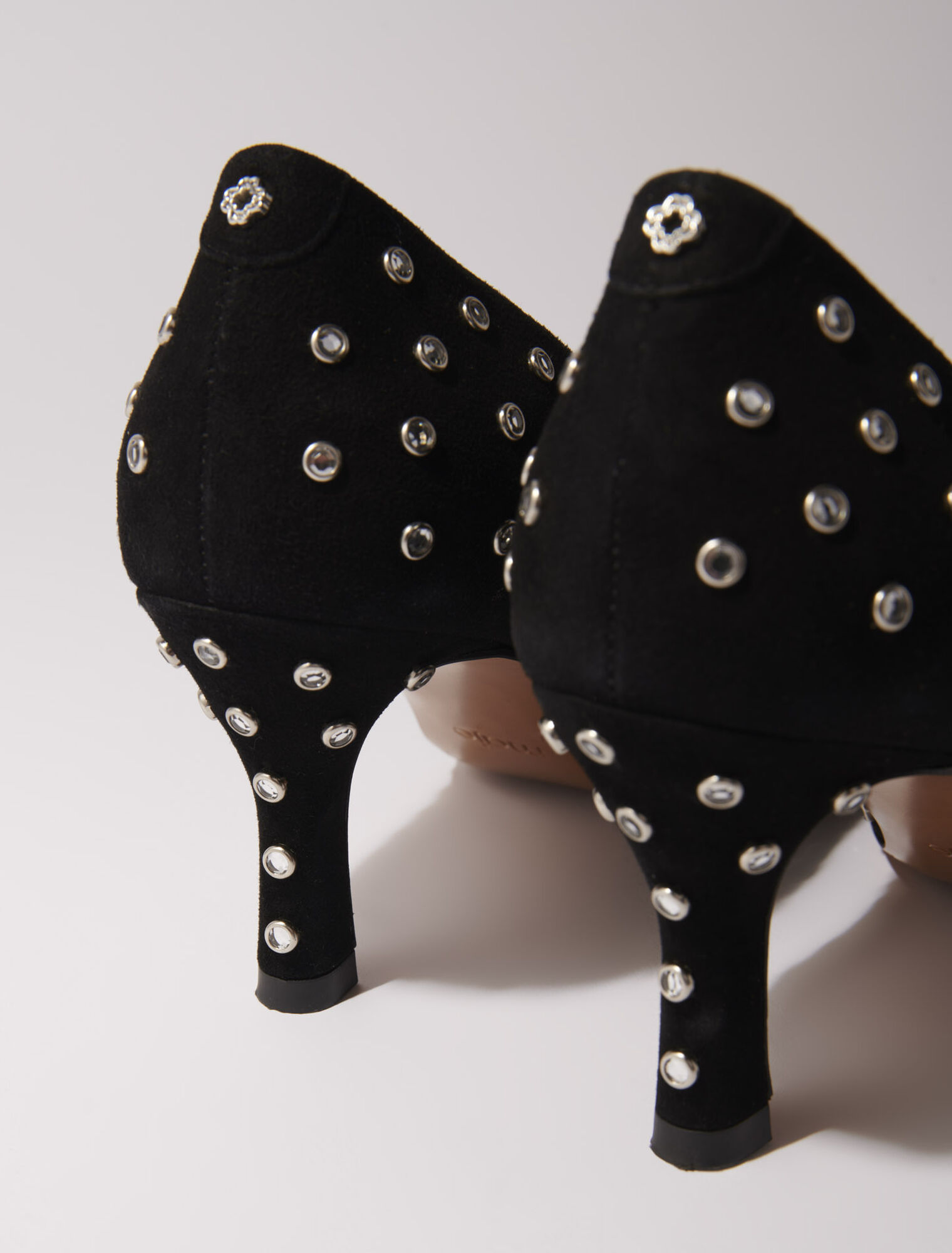 Rhinestone pumps with pointed toes Rhinestone pumps with pointed toes