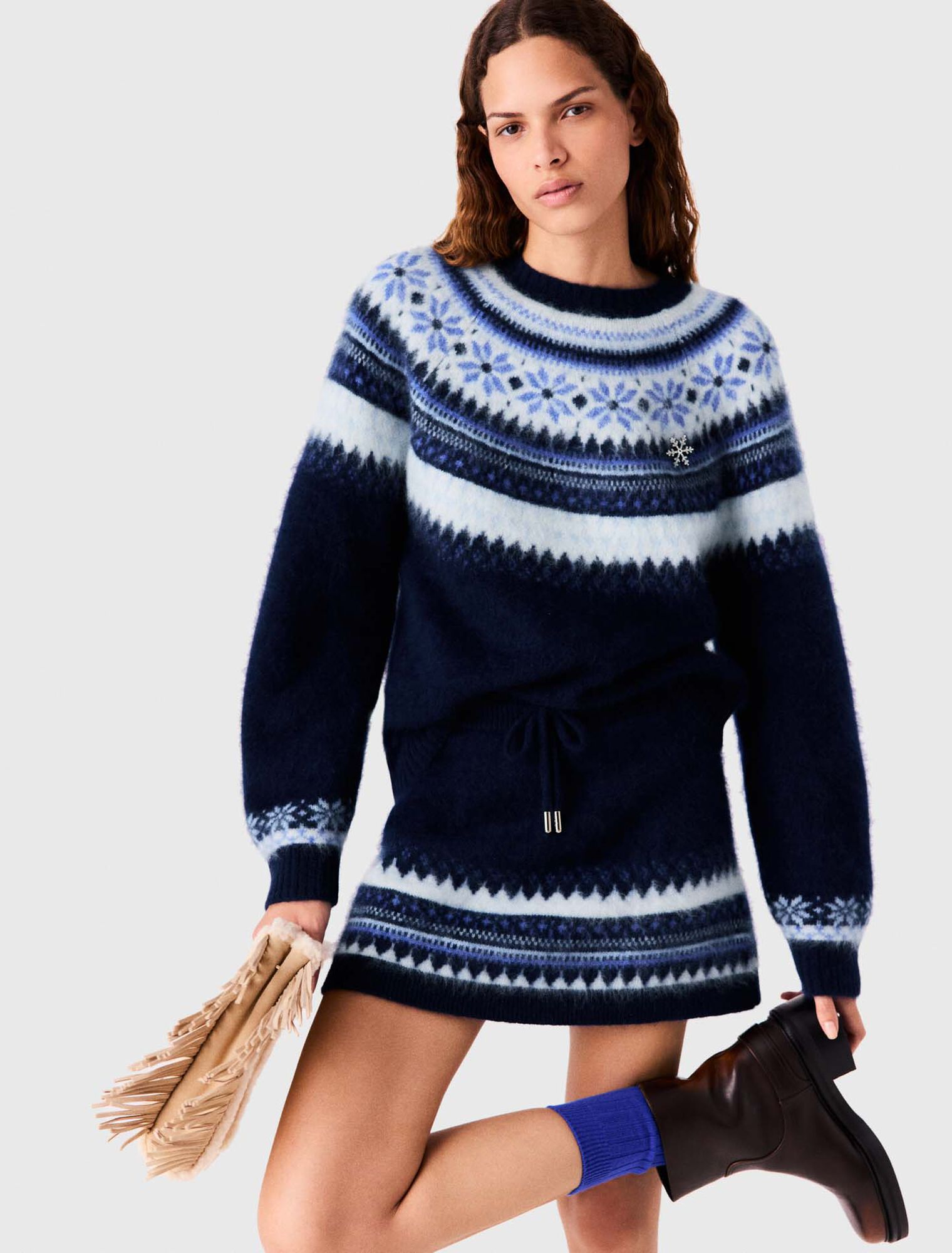 Short jacquard knit skirt