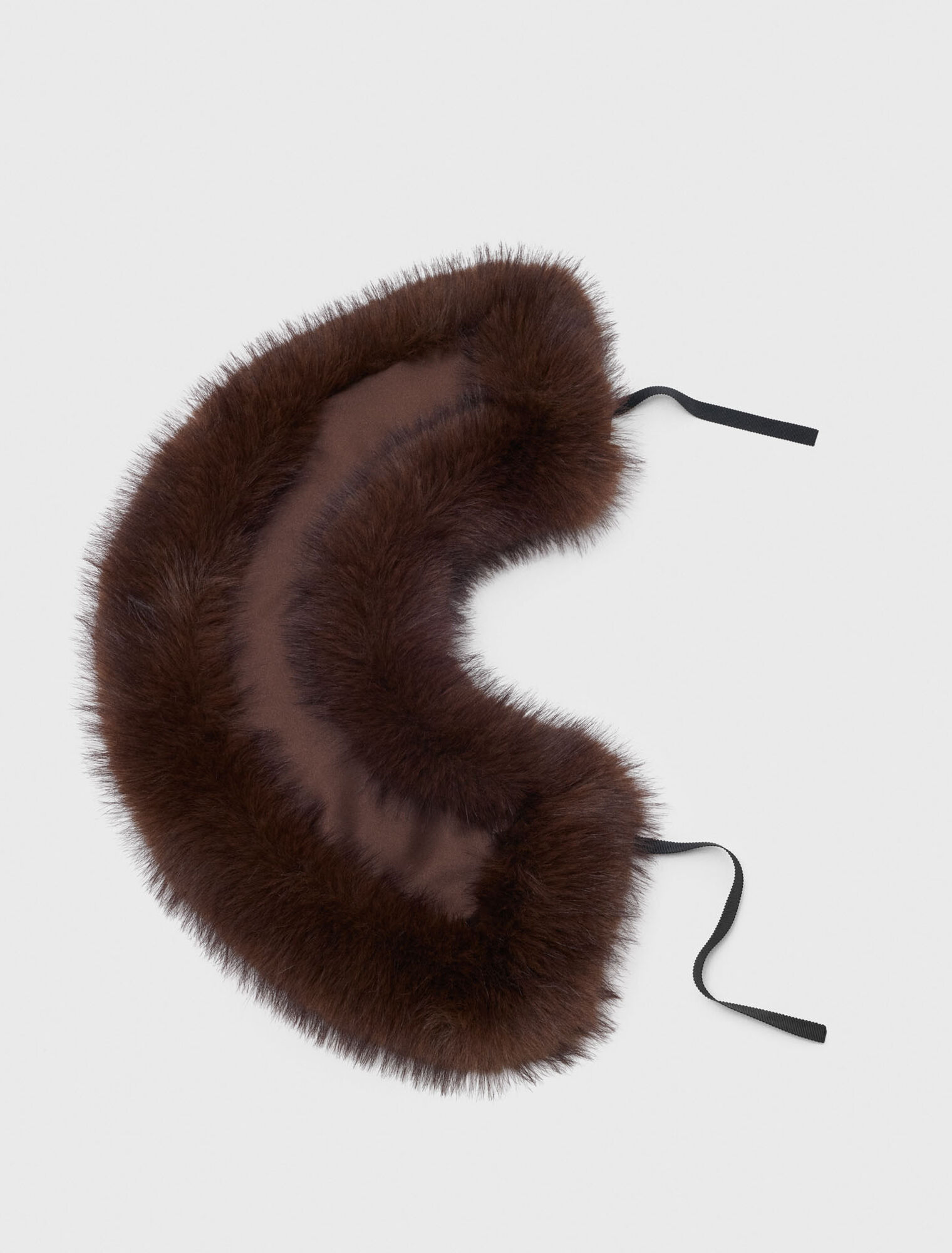 Faux fur collar