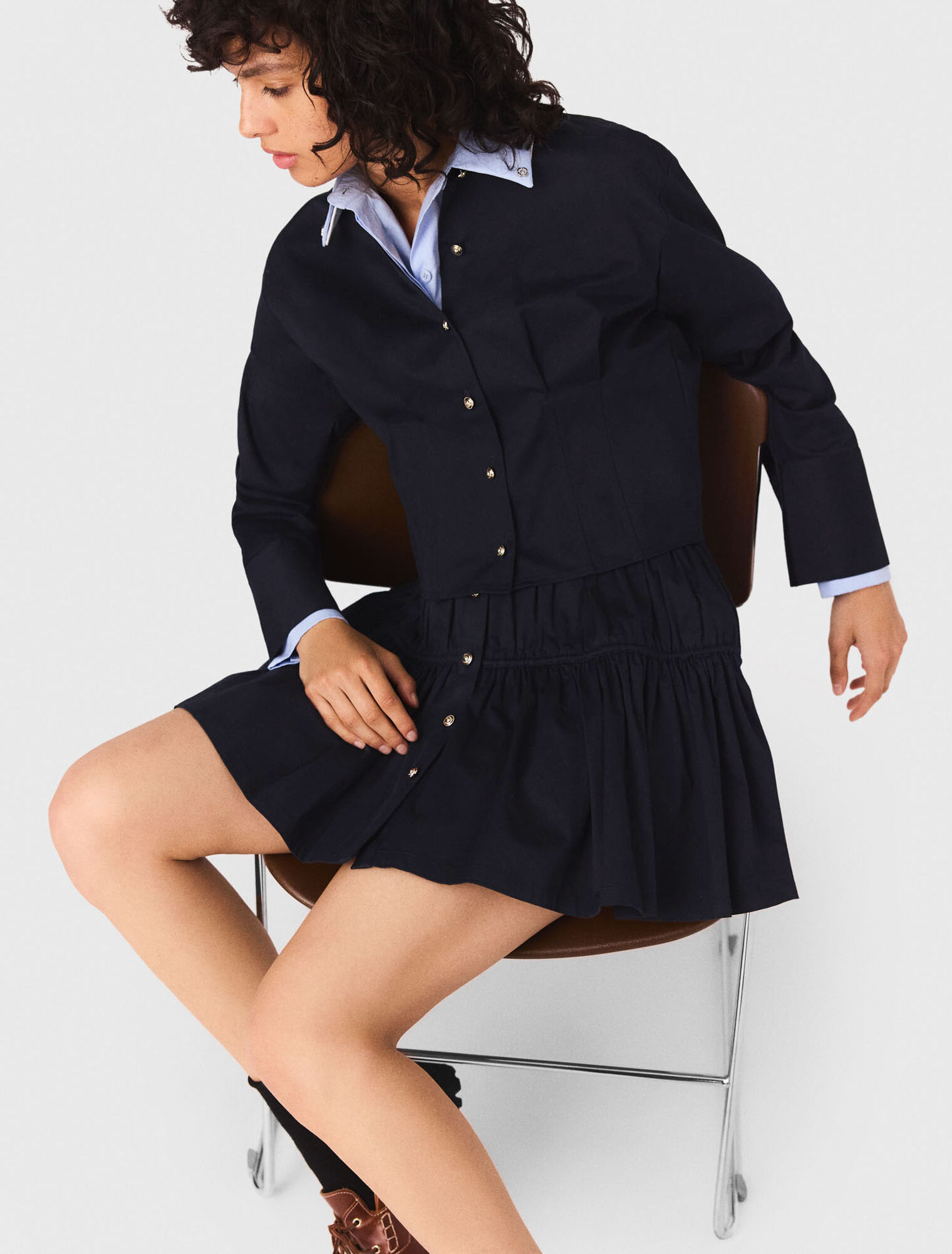 Short elasticated waist skirt