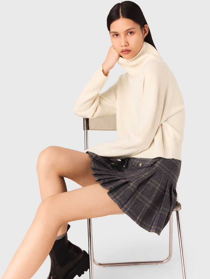 High-neck cashmere jumper High-neck cashmere jumper