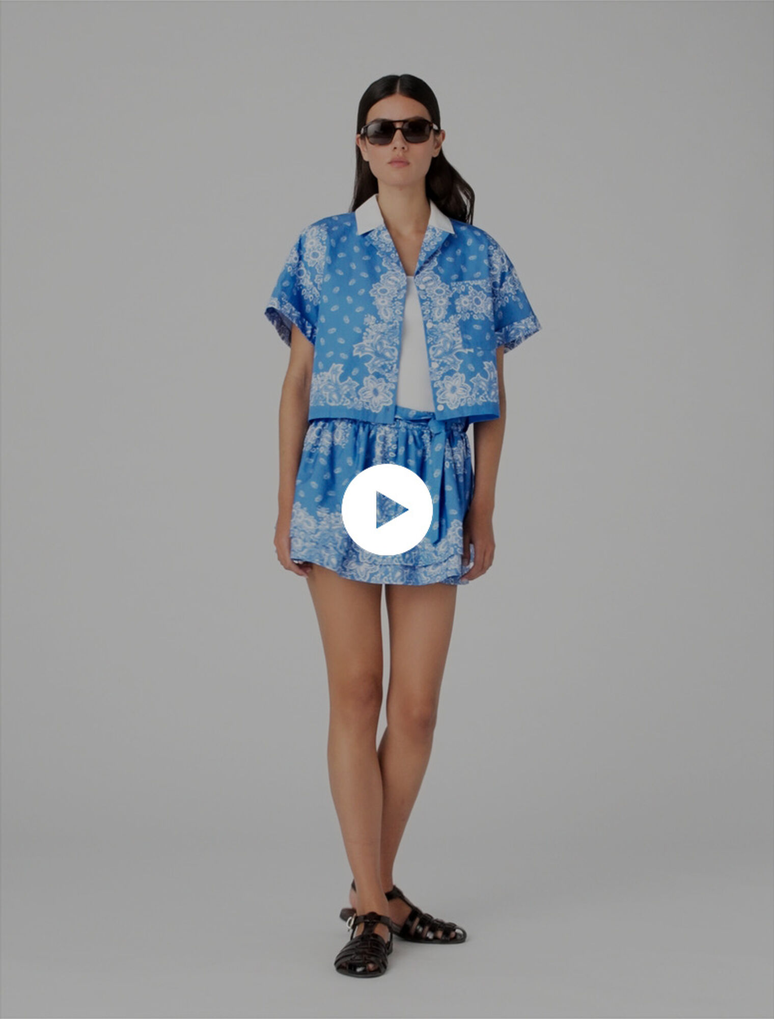 Contrast collar printed shirt