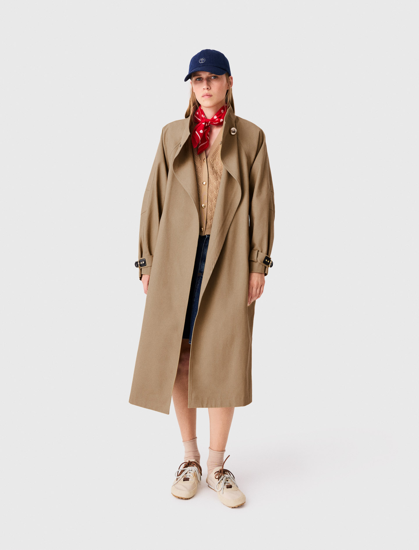 Long belted trench, gold buttons